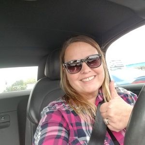 Meet your Posher, Danya